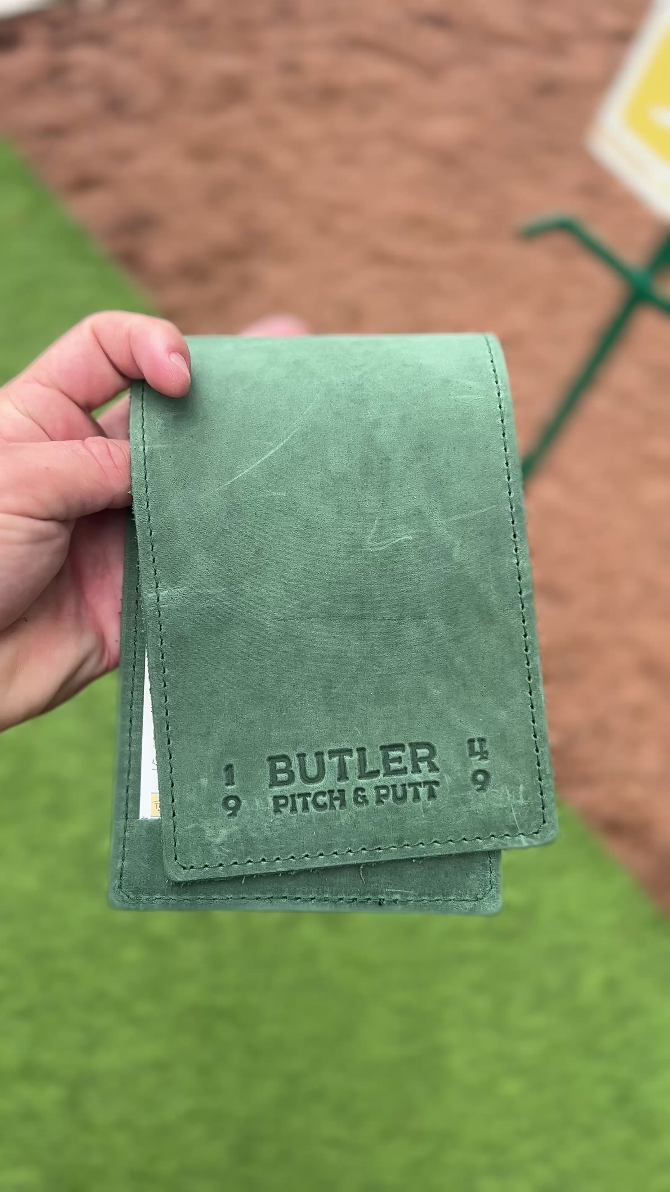 Scorecard Holder/Yardage Book
